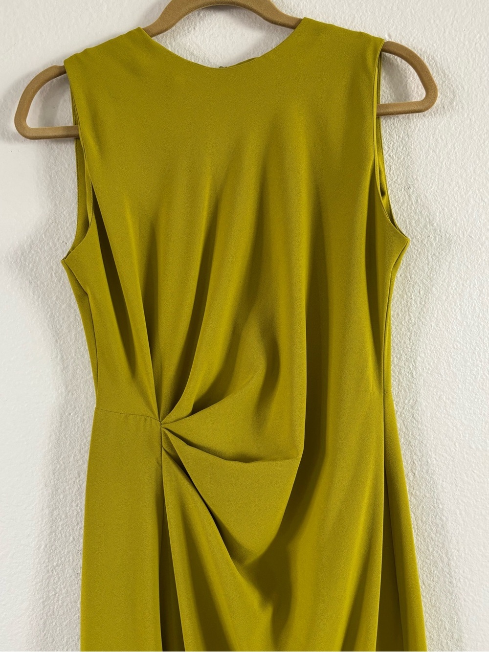 ZARA WOMAN SIDE RUCHED MIDI DRESS MUSTARD LIME| SS24 2900/571 - Picture 5 of 13